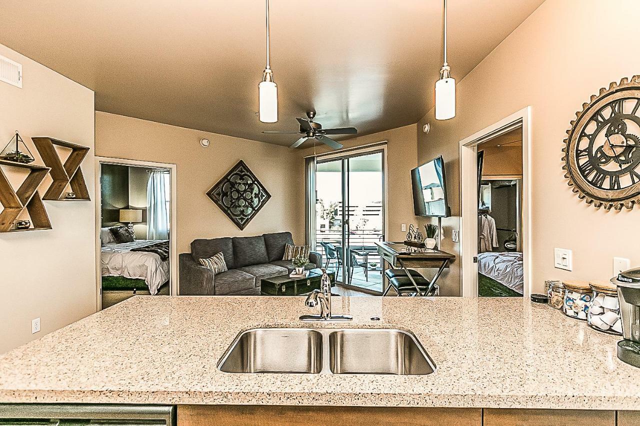 Shopping & Dining 1 Mile - 24 Hour Pool With Parking - 4036 Villa Phoenix Eksteriør billede